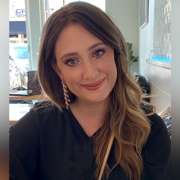 Meet Your Posher ✨🌟💫 - Picture 1 of 7